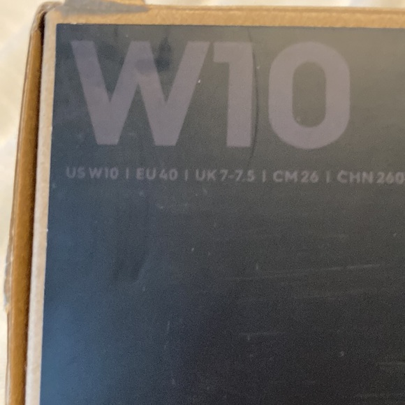 NIB Allbirds womens size 10 runner shoes New Condition - Picture 11 of 12